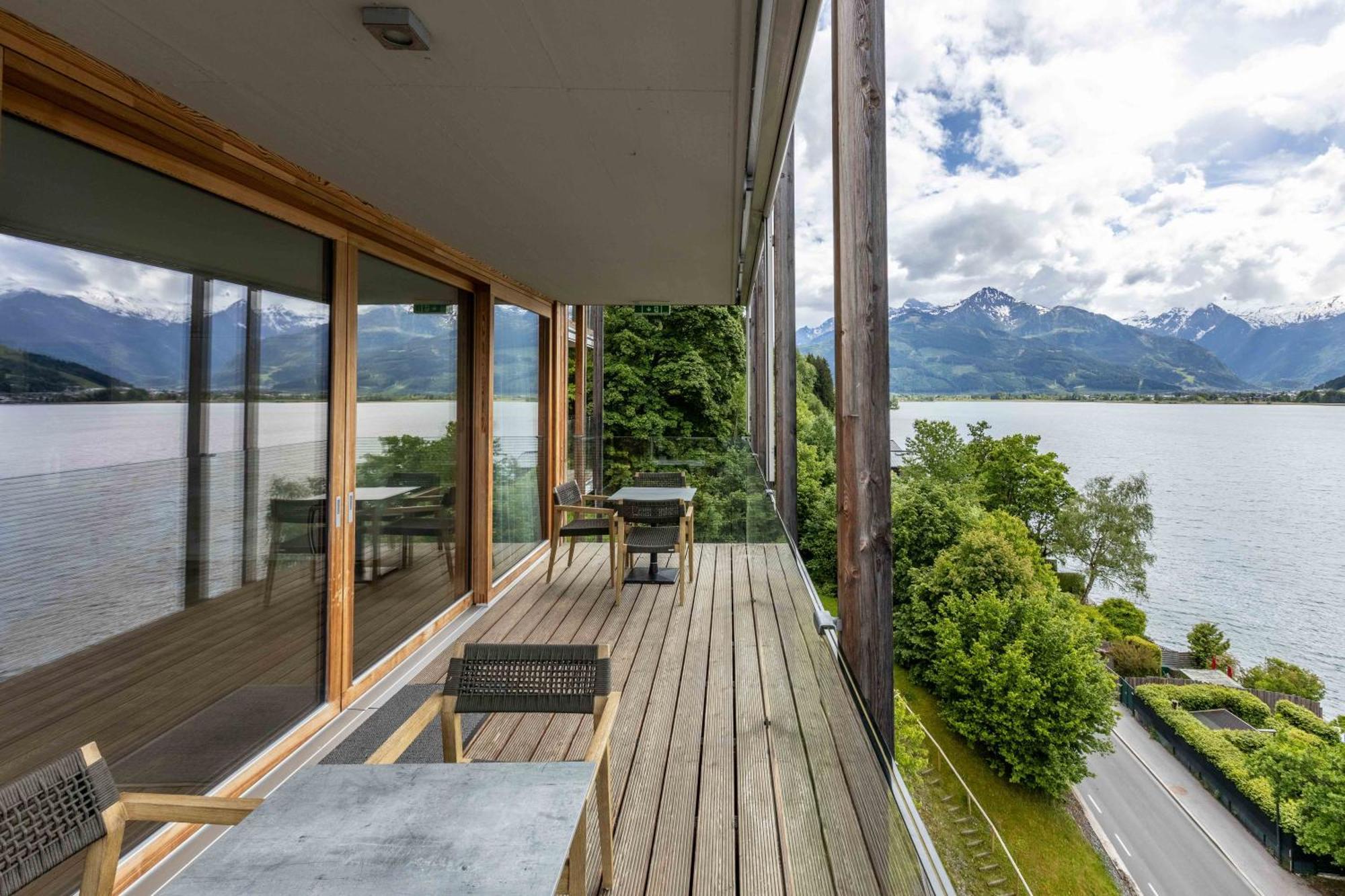 Bellevue Residences - Luxurious Lakeside Apartments Целль-ам-Зеє Екстер'єр фото
